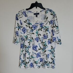 Karen Scott White and Blue Floral Blouse Size XL